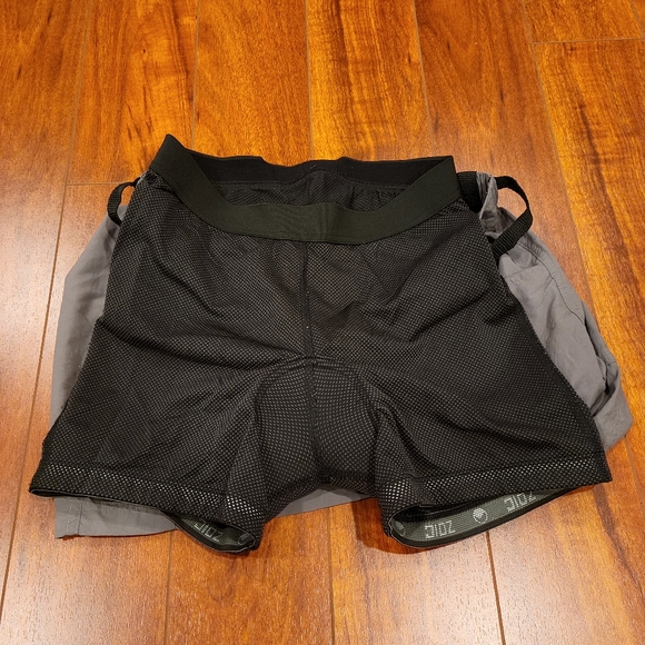 Zoic Men's Cycling Short with Padded Liner Size L - Picture 3 of 11